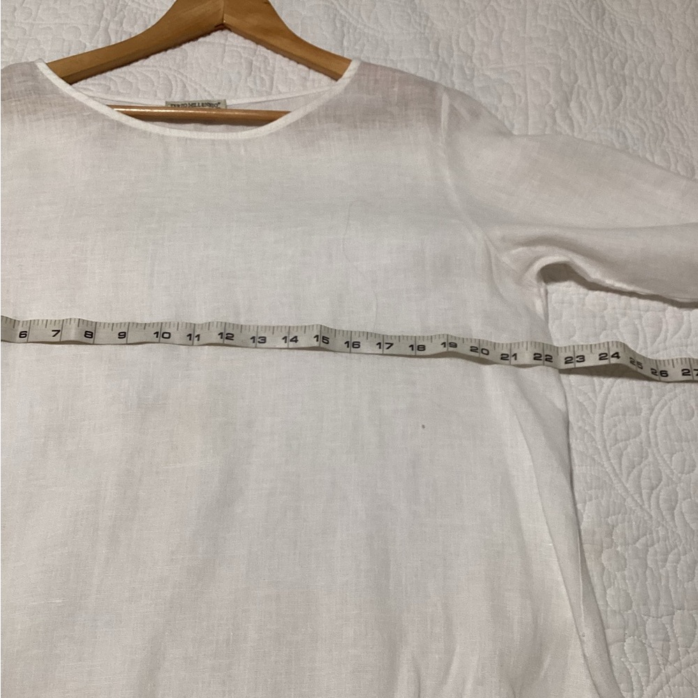 Elegant White Lace Hem Blouse - Picture 4 of 8